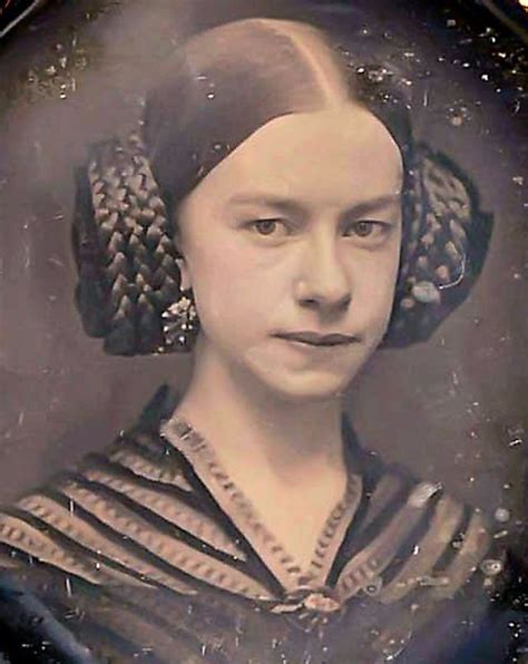 Old Photos Show The Spectacle Of Victorian Womens Hairstyles 1870s