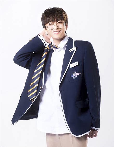 It doesn't look like it's his full appearance? Under Nineteen: Profiles - VOCAL Kim Jung Woo - Wattpad