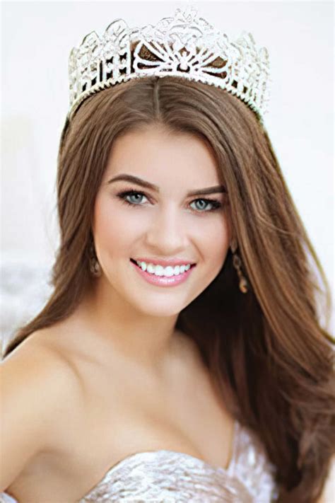 Hall of Fame - Teen - MISS MAINE USA and MISS MAINE TEEN USA