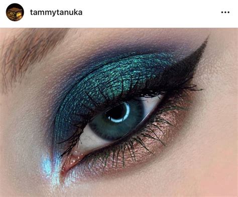 Deep Turquoise Eye Makeup Turquoise Eye Makeup Teal Eye Makeup Cat