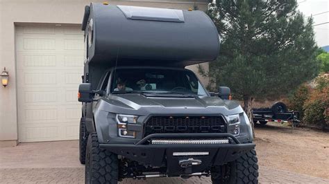 Der Jurassic Megaraptor Overlander Muss Der Coolste Offroad Camper Sein