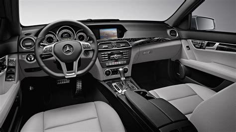 2011 Mercedes Benz C Class C300 Review Pictures Mpg And Price