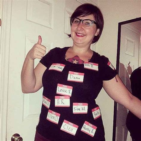 25 Super Last Minute Halloween Costumes That Will Blow People S Minds Pun Costumes Themed