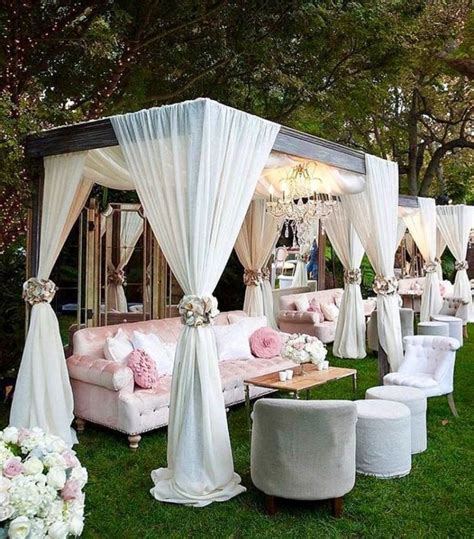 Status weddings and couples require special decor. Luxury Decorating Ideas For Outdoor Wedding Events 01 ...