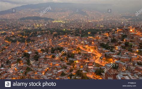 Comuna 13 Medellin Hi Res Stock Photography And Images Alamy