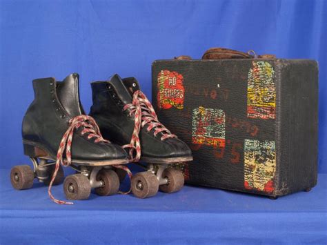 Lot Vintage Roller Skates With Carrying Case