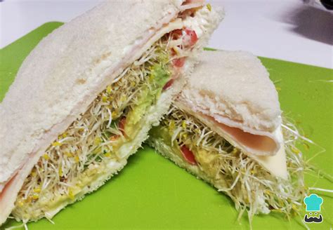 Sándwich con brotes de alfalfa Fácil