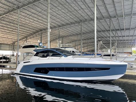 Used Azimut 45 Atlantis 45 For Sale In Florida United Yacht Sales