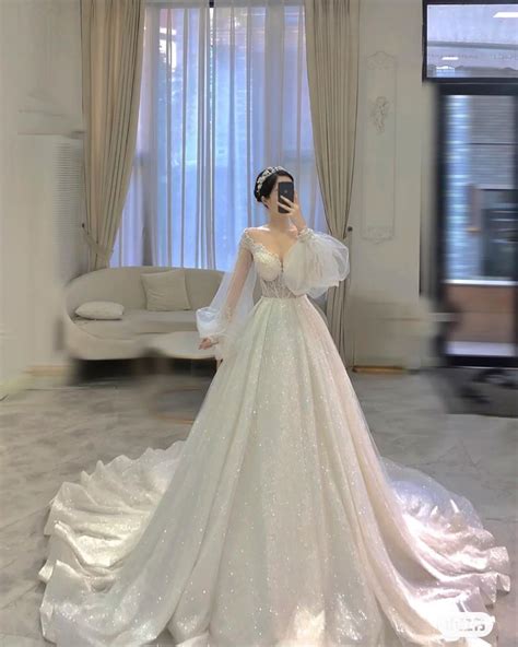 Weddingdressaesthetic Trong 2021 Cô Dâu Phù Dâu Thời Trang Nữ