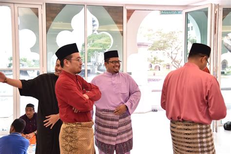 Sambutan hari kemerdekaan yang ke 62 bersama bank muamalat malaysia berhad. Bank Muamalat Malaysia Berhad » Majlis Berbuka Masjid ...