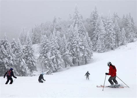 The Complete Guide To Mont Tremblant Quebec S Biggest Ski Hill