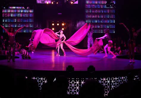 Mad Apple By Cirque Du Soleil Premieres At New York New York Hotel