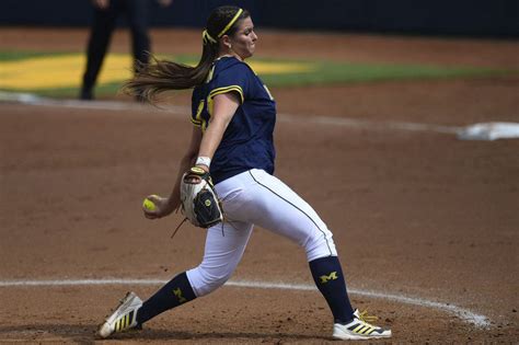 Michigan Pitching Duo Refreshed Ready For Softball Super Regional