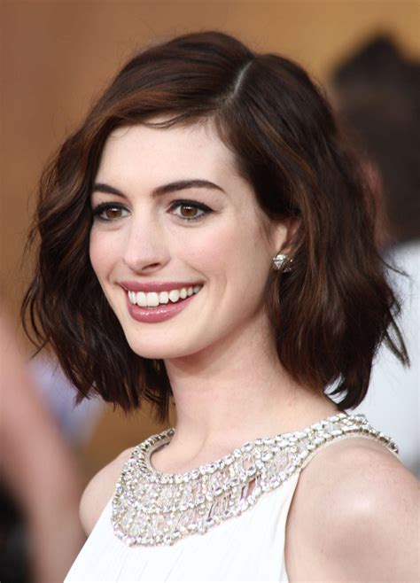 Anne Hathaway Long Bob Haircut Short Hairstyles For Thick Hair Thick