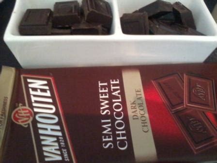 Van houten patents the hydraulic cocoa press and reduces cocoa butter by nearly half for a lighter, more nutritious and dissolvable cocoa powder. Chocoholics Philippines: Van Houten Chocolate Tasting ...