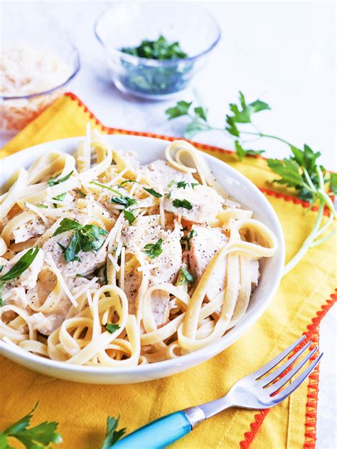 Easy Chicken Alfredo Recipe Done In 30 Min Pip And Ebby