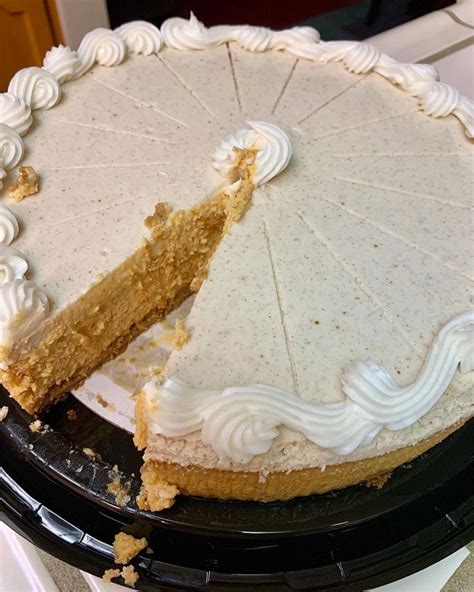 Costco S 5 Pound Pumpkin Cheesecake Is Back In Time For Thanksgiving