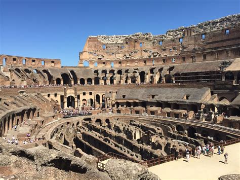 Read reviews and view photos. Een must-see in Rome: het Colosseum | Een indrukwekkende ...