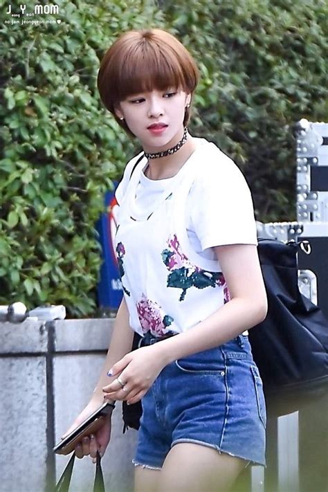 Jeongyeon Best Outfits Twice 트와이스ㅤ Amino