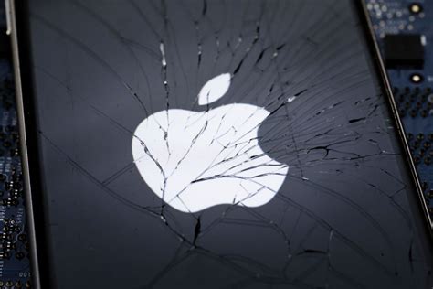 Cracked Apple Logo