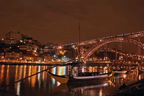 Porto á Noite I Ponte Dom Luís I Ribeira Do Douro Vila Nova