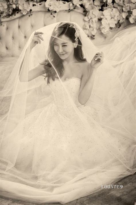 Kim Jung Eun Is A Glowing Bride In Wedding Photos Koogle Tv Koogle