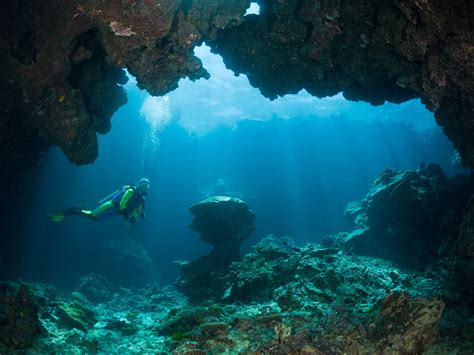 Lifestyle 5 Stunning Photos Of Underwater Caves Around The World