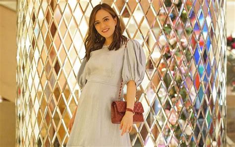 Tidak hanya soal talenta yang dimilikinya, penampilannya kini juga juga kian memesona. Shandy Aulia Melahirkan di Tanggal Cantik, Haters Sindir ...