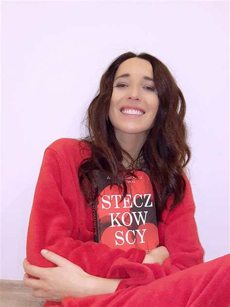 Agata steczkowska, chór dziecięcy i żeński agaty steczkowskiej, orkiestra mandolinowa juno najpopularniejsze utowry agata steczkowska. Agata Steczkowska: "Miłości nic nie zatrzyma. Czuję się ...