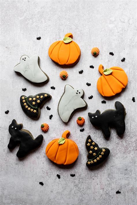 Halloween Cookies Recipe How To Make Halloween Cookies Baking Mad