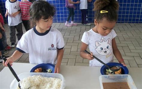 Entidades Querem Prazo Menor Para Merenda 100 Orgânica Nas Escolas Municipais Rede Brasil Atual