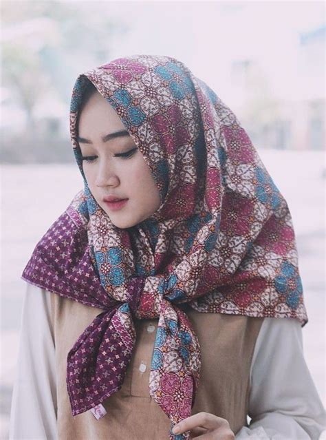 Pin Oleh Binsalam Di Hijab Cantik Di 2020 Selendang Jilbab Cantik
