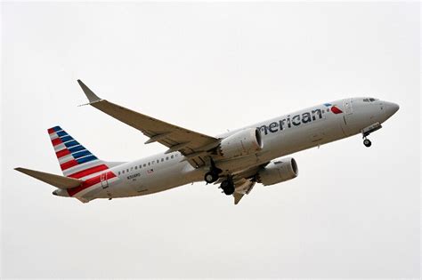 American Airlines Warns Of As Many As 13000 Layoffs