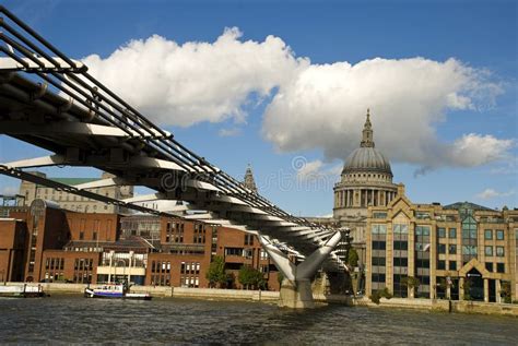 Millennium Bridge London Editorial Photography Image Of Millennium