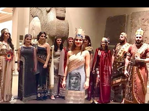 Ancient Assyrian Clothing
