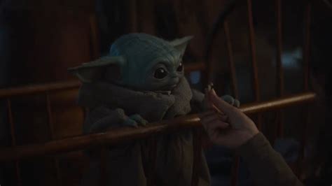 Cute Moments Baby Yoda Race The Mandalorian Ep4 Youtube
