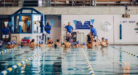 Our doctors are trained to manage all shoulder & elbow injuries ranging from trauma to sports and shoulder and elbow joint replacements. Nike Peak Performance Fall Weekend Swim Clinic Boston, MA