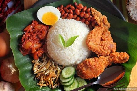 Must Try Food In Singapore 10 Delicious Dishes