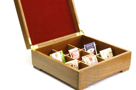 Laser Etched Deep Wooden Tea Box Solid Wood Tea Selection Box