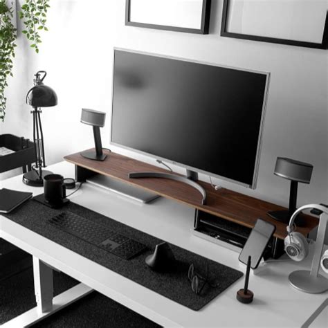 It gives you global control of clutter, and a place for everything you need to work, from no. The Ultimate Work from Home Setup Guide - Minimal Desk Setups