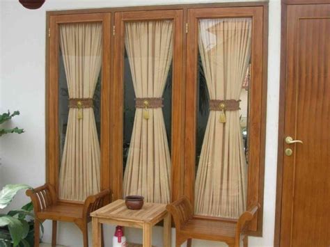 Jika anda memilih model jendela minimalis, jangan lupa untuk menyisipkan desain modern pada jendela tersebut. √ 30+ Kusen Jendela Minimalis & Harga (ALUMINIUM, KAYU, BESI)