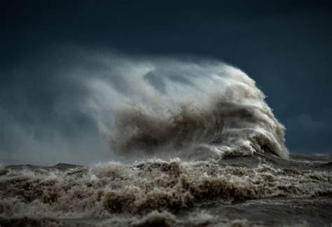 I Endured 3 Hours Of Gale Force Winds To Capture These Massive Lake