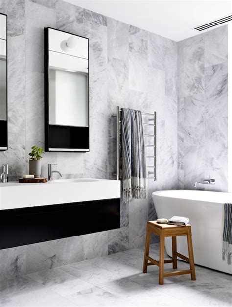 These bathroom decor ideas are ideal for both lovers of nature and avid diyers. Get Inspired with 25 Black and White Bathroom Design Ideas
