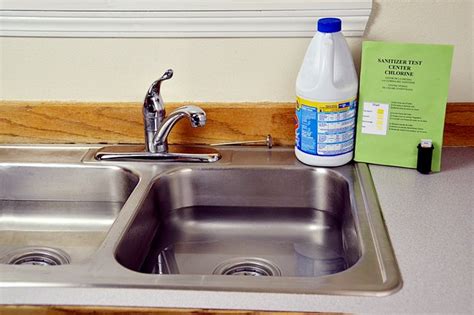 If you have a 3 sink washing system setup all you have to do is dunk, dunk, dunk, dry. How to Use a Three-Compartment Sink | Hunker