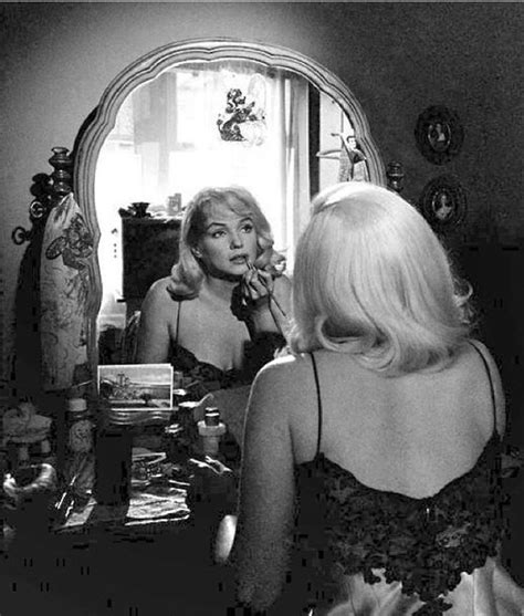 Marilyn Behind The Scenes Of The Misfits 1960 Marilyn Monroe Photos