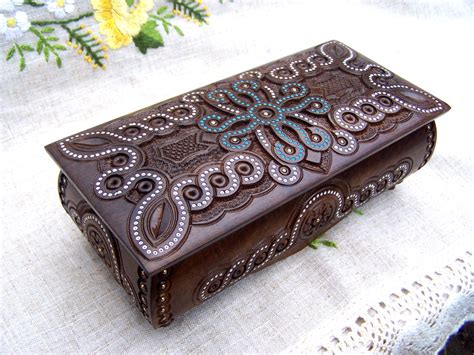 Make a box that will be loved for generations. 16 Unique Handmade Jewelry Box Designs For Elegant Jewelry ...