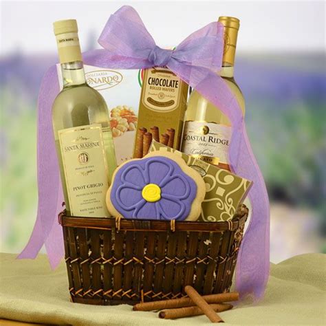 Uk mother's day hampers 2021 garden gifts organic chocolate luxury biscuits cake afternoon tea hamper next day flowers overseas delivery. White Wine Duo Gift Basket | Wine gift baskets ...