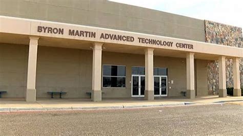 Lisd Technology Center Helping Students Learn Real World Skills
