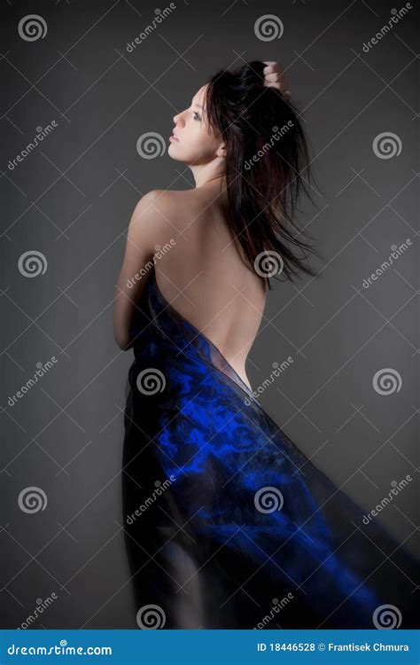 Piękna naga kobieta zdjęcie stock Obraz złożonej z dorosły