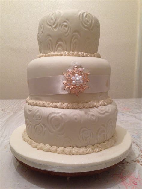 This one is a carrot cake so the cake itself is extremely moist. Three Tier Ivory Cake - My Cakes & Cakes